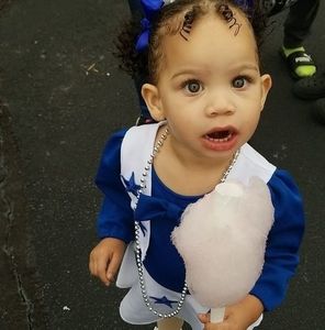 Meet your Posher, Eva